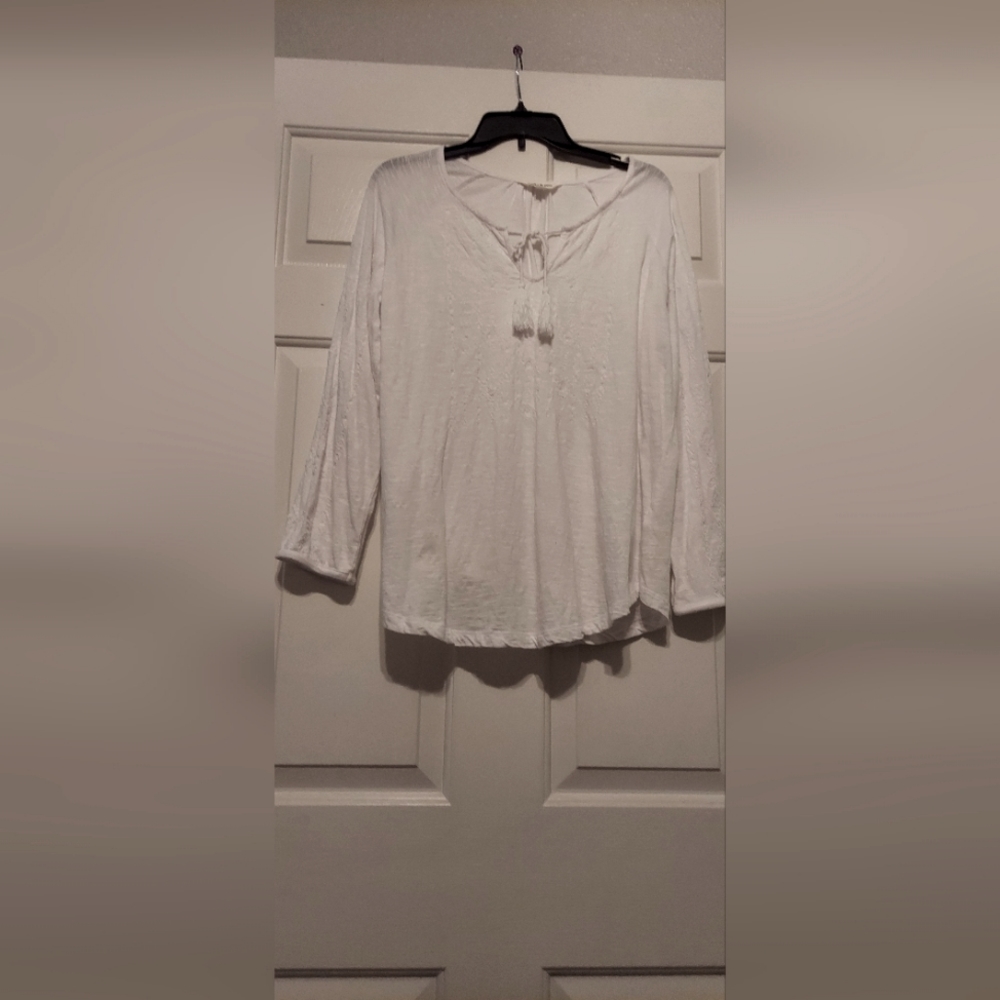 Ladies long sleeve top